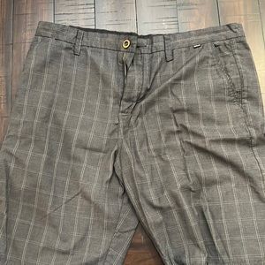 Hurley size 38 shorts